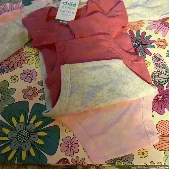Infants Carters 3 piece onesies 3 different colors mauve ,gray and light pink. - Picture 3 of 7